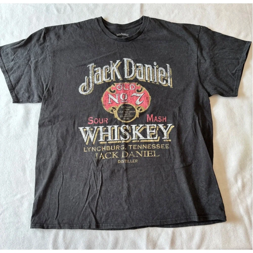 Lot of 2 Budweiser and Jack Daniels T-Shirts Mens XL Cream Black Distressed - Picture 7 of 12